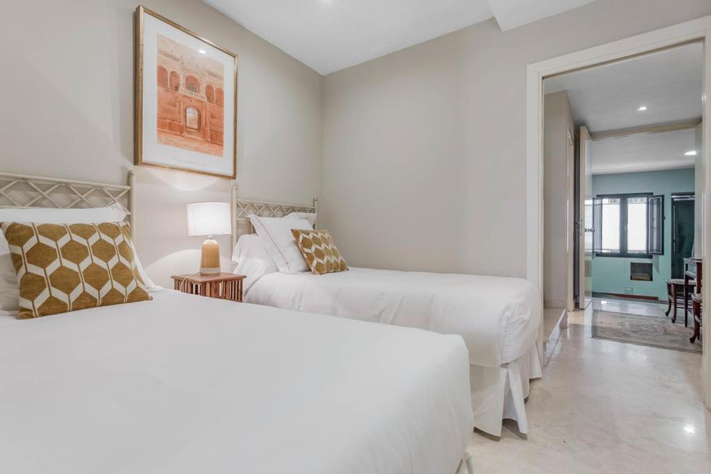세비야 Fam Sevillian Townhouse 빌라 외부 사진
