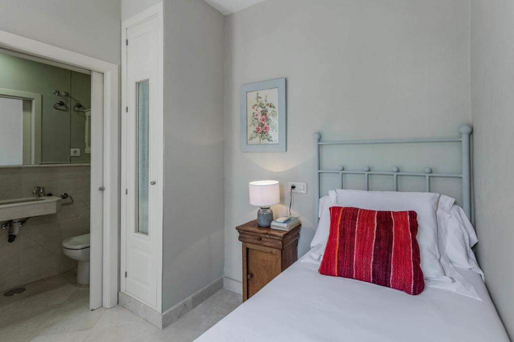 세비야 Fam Sevillian Townhouse 빌라 외부 사진